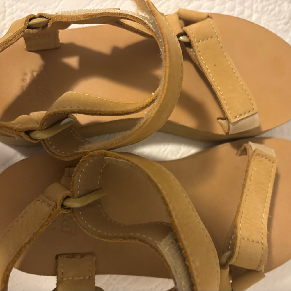 Teva Women's Beige Sandals